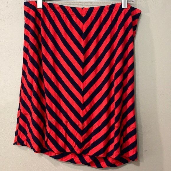 MERONA Red and Navy Chevron‎ Striped Mini Skirt - Picture 1 of 3